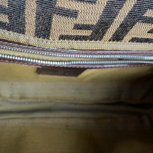 🌺🩷 New Auth Fendi Baguette New Vintage It Bag🩷🍒 🤎🌆