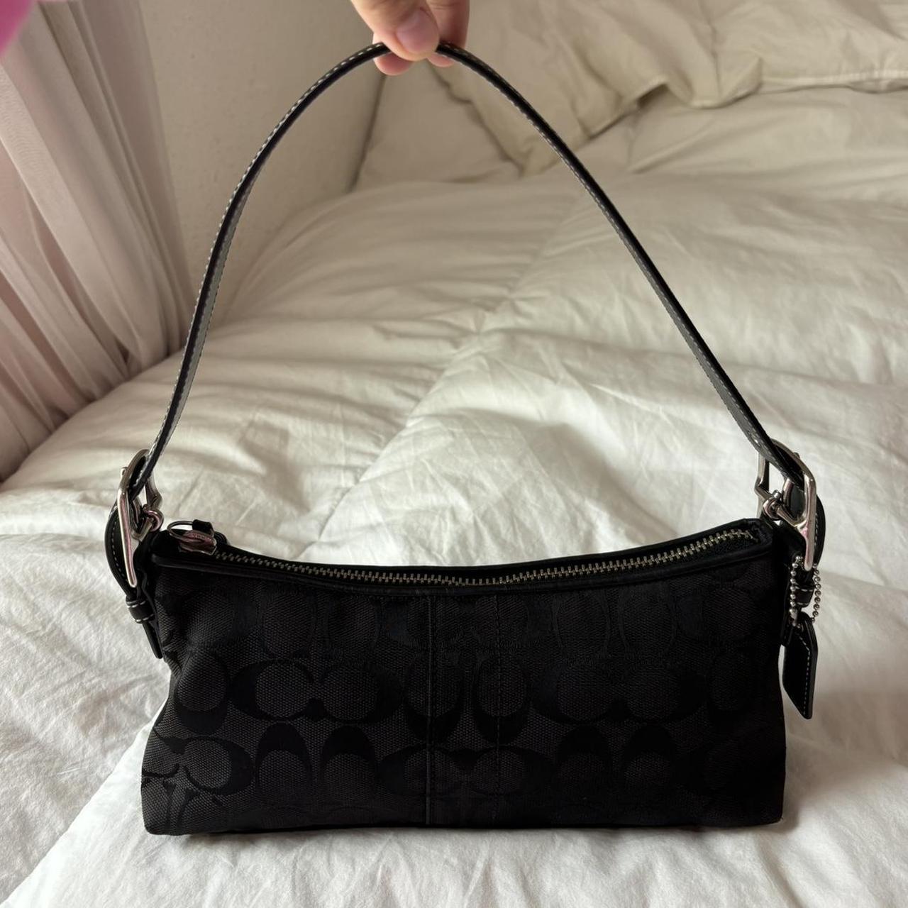 🌺🩷 Vintage Coach East West Baguette Bag🌺🩷 🤎🌆