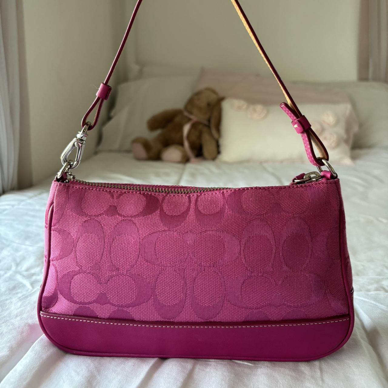 🌺🩷 Rare Coach Hot Pink Demi Bag🍬⚡ 🤎🌆