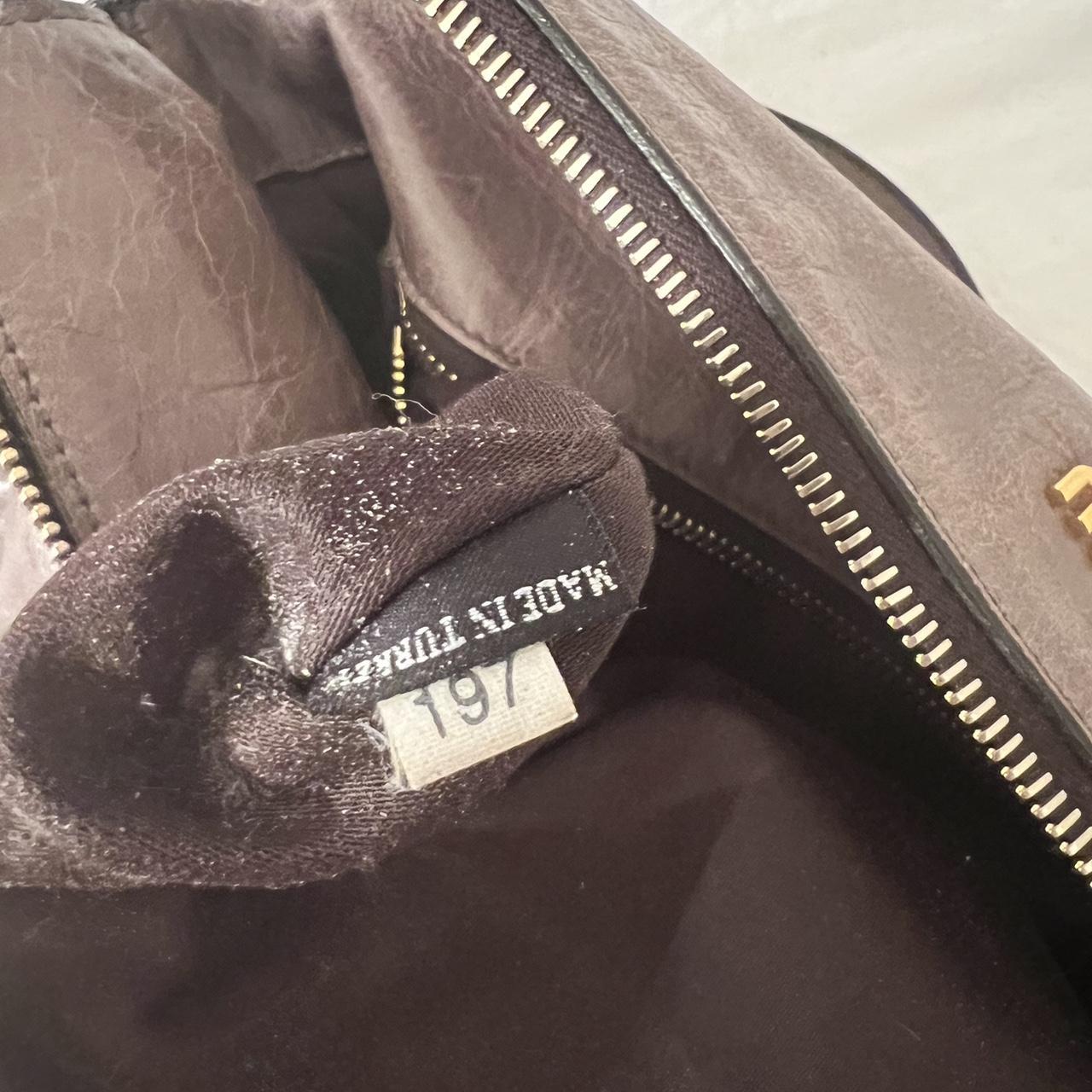 🌺🩷 Authentic Grey Looks A Bit Purple In Person Miu Miu Vitello Leather Bow Bag With Gold Hardware And Removable Strap🤎🌆 🤎🌆