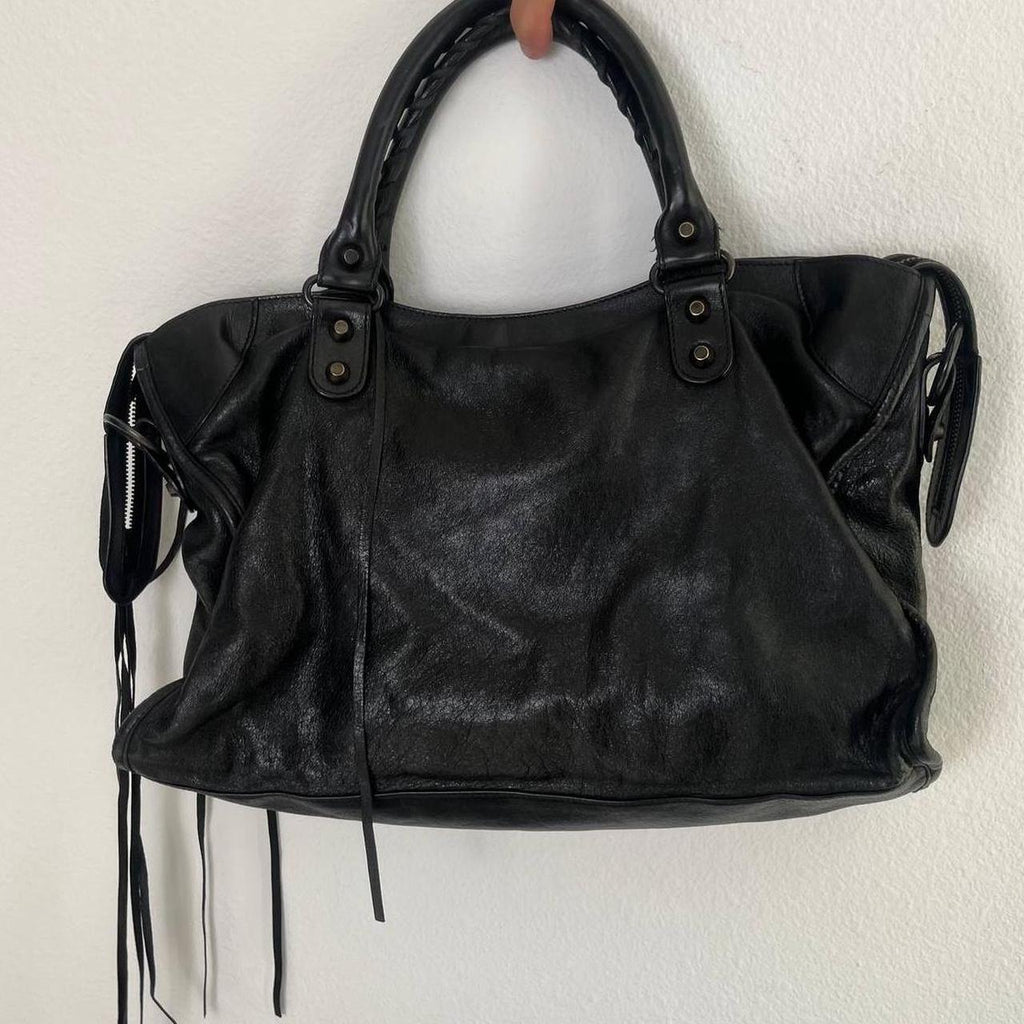 🌺🩷 🥬🎄Preowned Authentic black Balenciaga city bag🥬🎄 🤎🌆