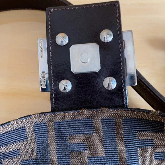 🌺🩷 New Auth Fendi Baguette New Vintage It Bag🩷🍒 🤎🌆