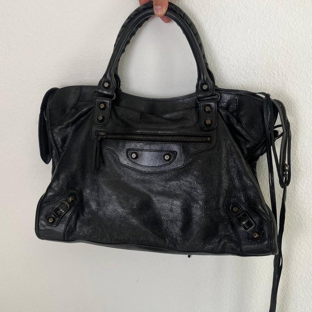 🌺🩷 🥬🎄Preowned Authentic black Balenciaga city bag🥬🎄 🤎🌆