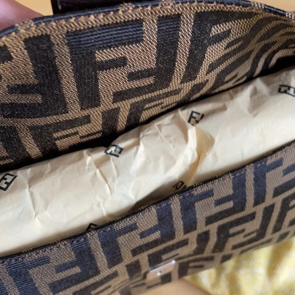 🌺🩷 New Auth Fendi Baguette New Vintage It Bag🩷🍒 🤎🌆