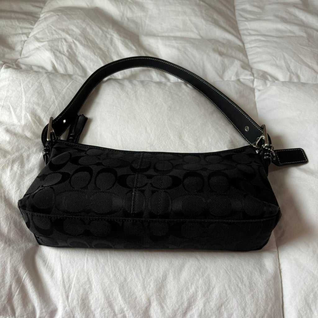 🌺🩷 Vintage Coach East West Baguette Bag🌺🩷 🤎🌆