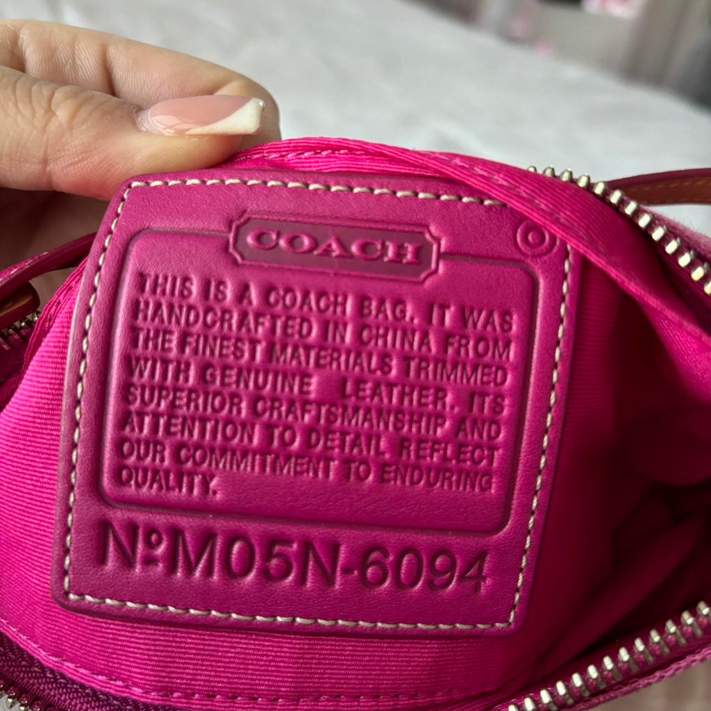 🌺🩷 Rare Coach Hot Pink Demi Bag🍬⚡ 🤎🌆