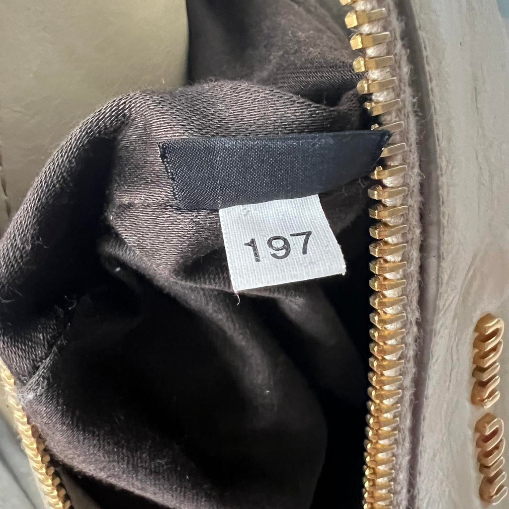 🌺🩷 Authentic Cream Miu Miu Vitello Lux Bow Bag With Gold Hardware🤍🗻 🤎🌆