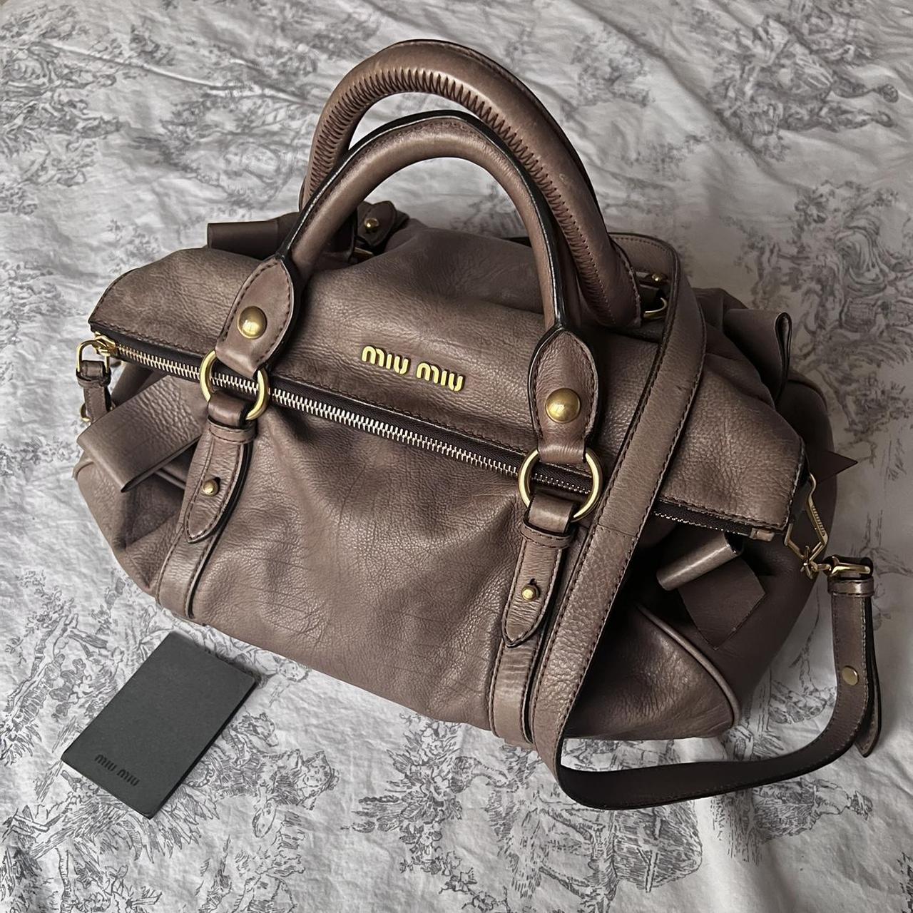 🌺🩷 Authentic Miu Miu Purple Grey Leather Vitello Lux Bow Bag In Gold Hardware With Removable Strap🤎🌆 🤎🌆