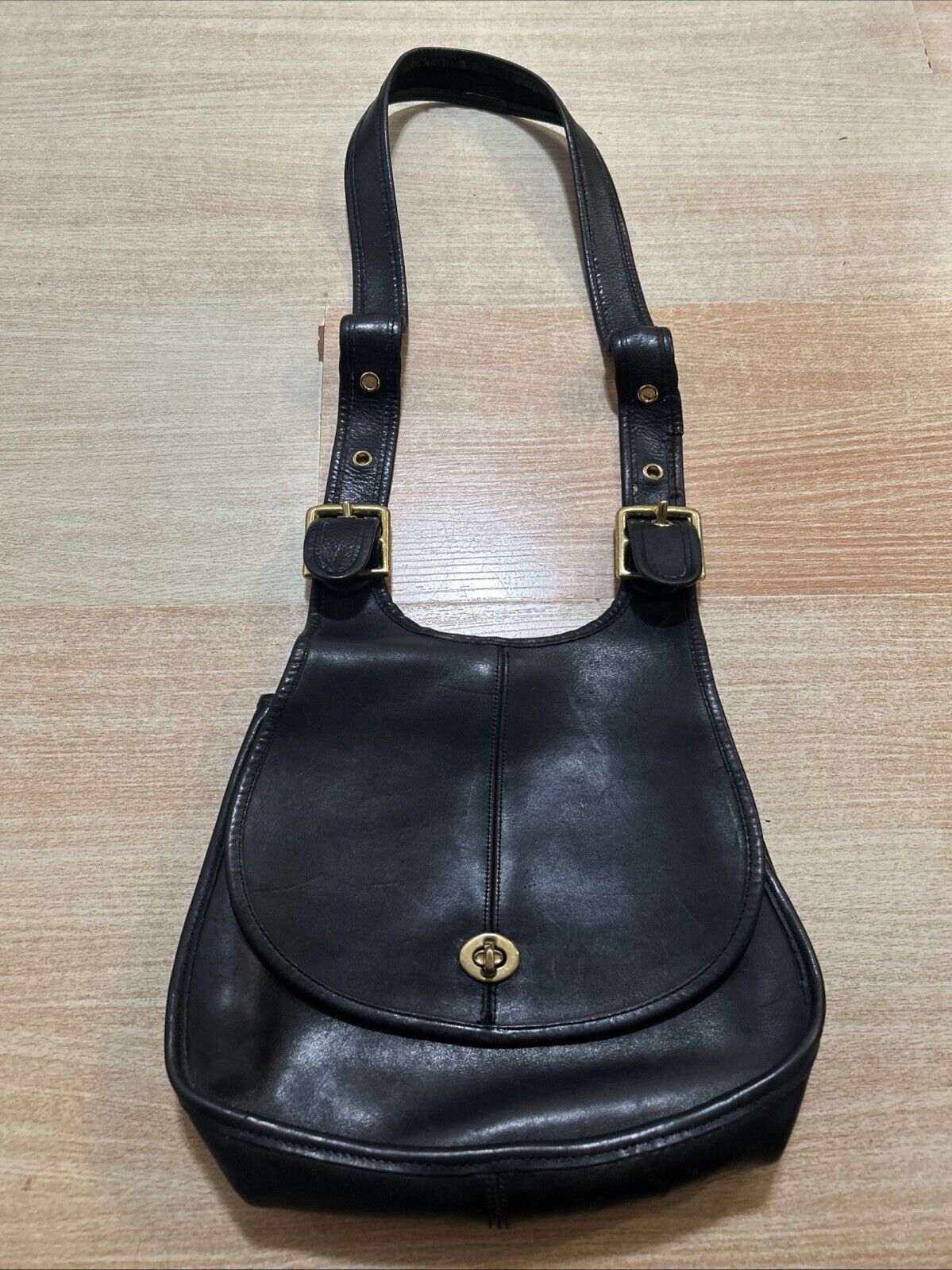 🌺🩷 Vintage Coach Cresent Saddle Bag Purse Bag New York Bonnie Cashin🖤🍫 🤎🌆
