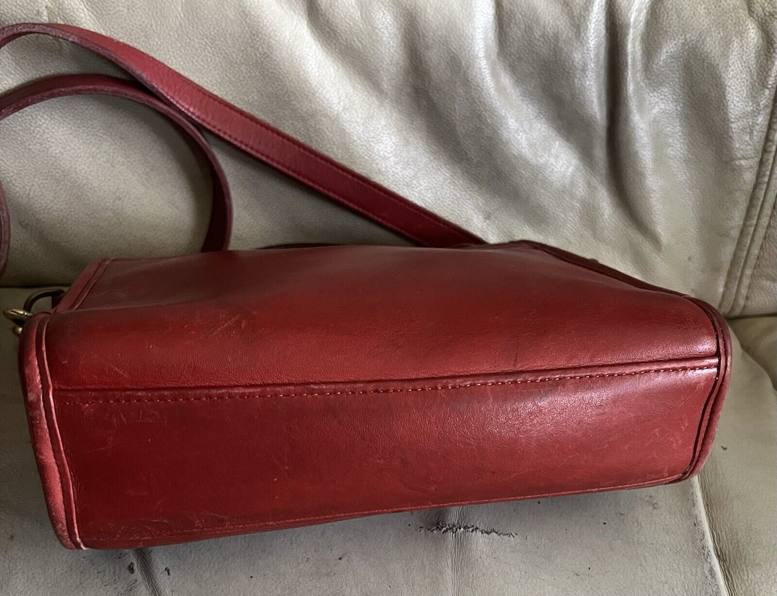 🌺🩷 Vintage Coach Purse 9870 Red Leather Court Top Handle Bag Crossbody 🍒❤️‍🔥 🤎🌆