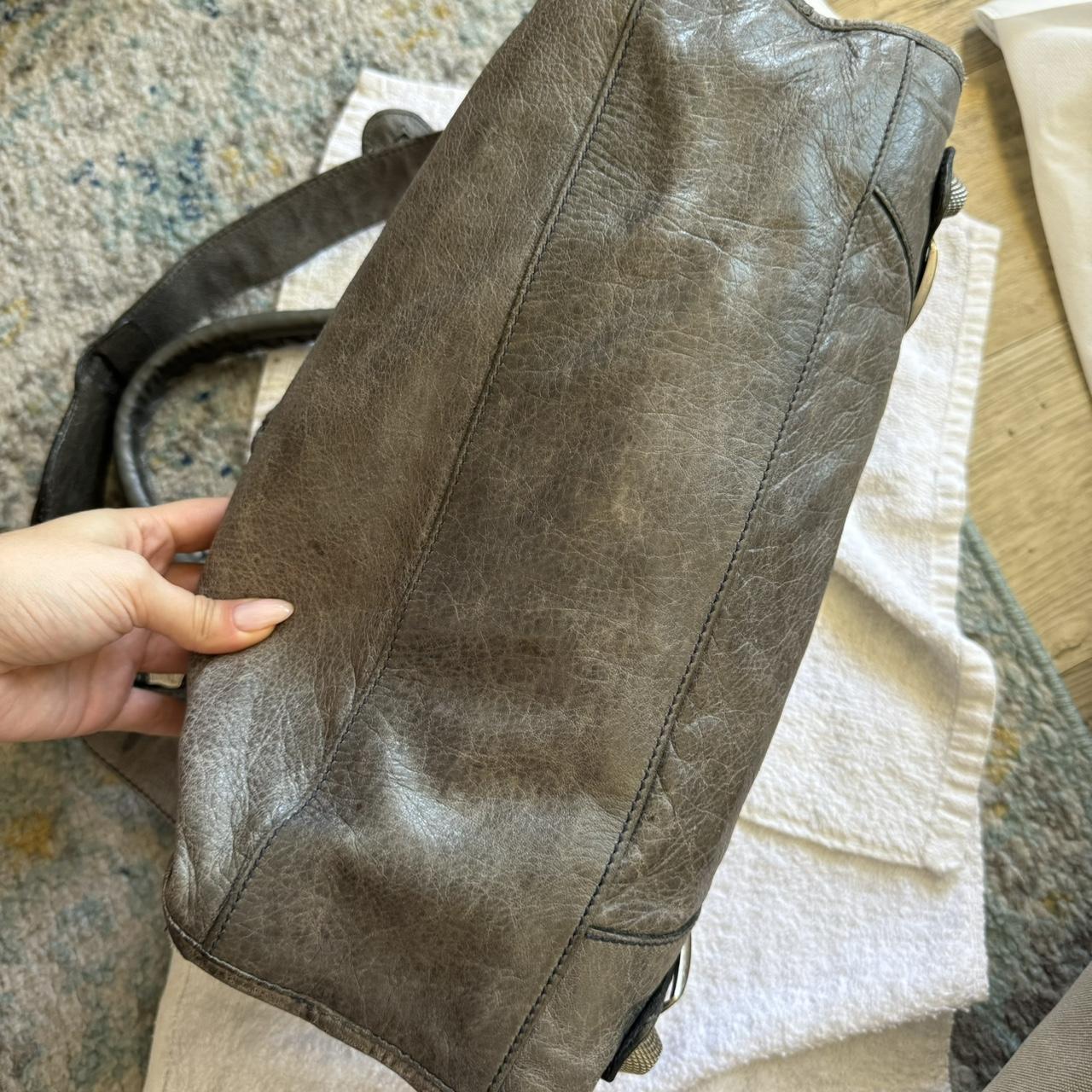 🌺🩷 Preowned Authentic balenciaga city bag giant in faded grey🪻🍃 🤎🌆